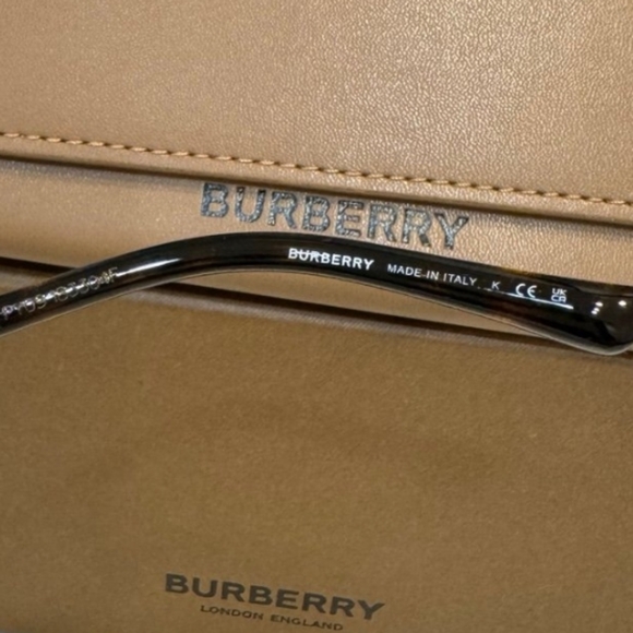 Auth Burberry Cat Eye Sunglasses/ Gorgeous 😍 BNWT - Picture 5 of 7